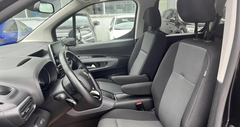 Toyota Proace City Verso cena 98800 przebieg: 119776, rok produkcji 2020 z Ostrowiec Świętokrzyski małe 106